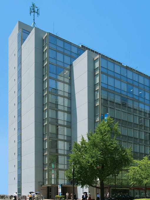 생명과학 허브 웨스트 외관 사진